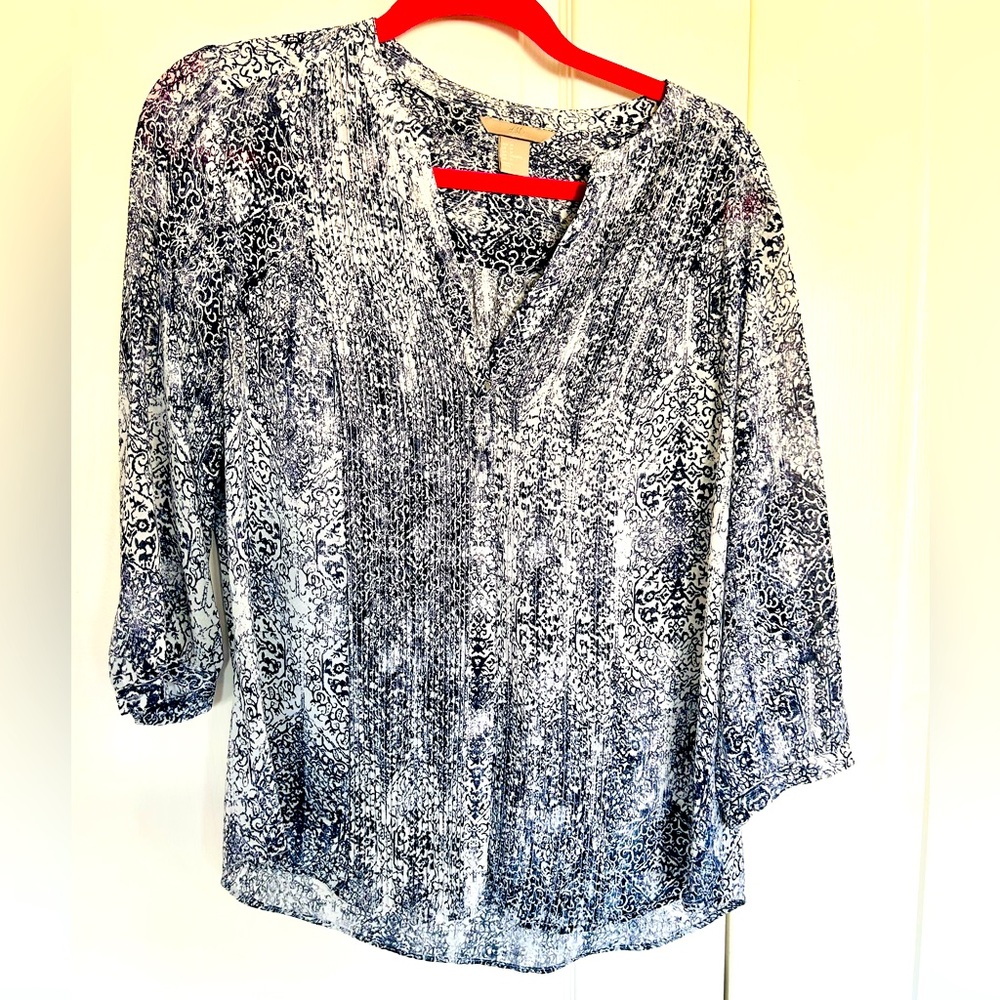 H&M blue print semi sheer blouse. Size 14. Button up as well as the sleeves.
